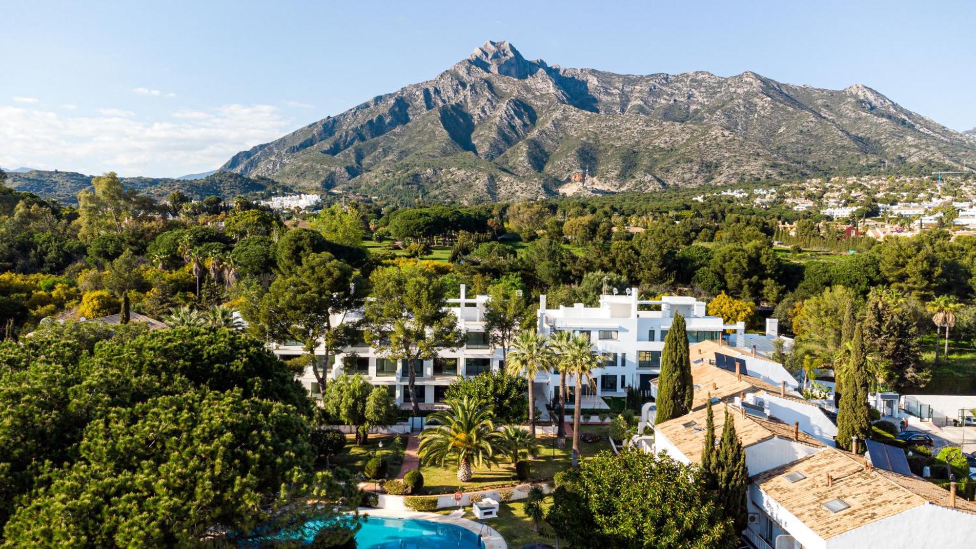 Penthouse On The Golden Mile Marbella Exterior foto